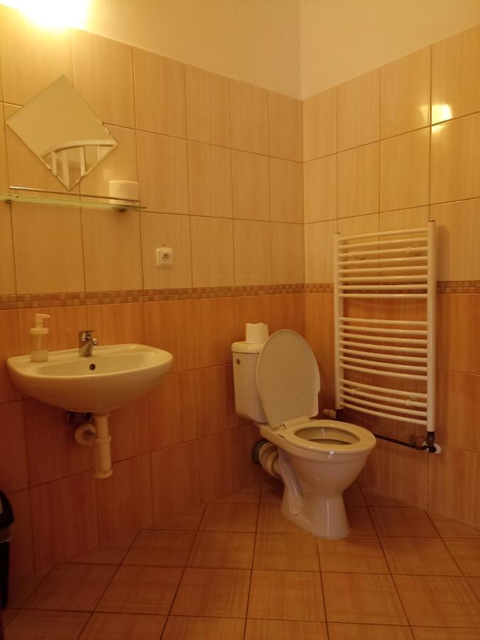 Penzion A Restaurace Belecky Mlyn Pteni Luaran gambar