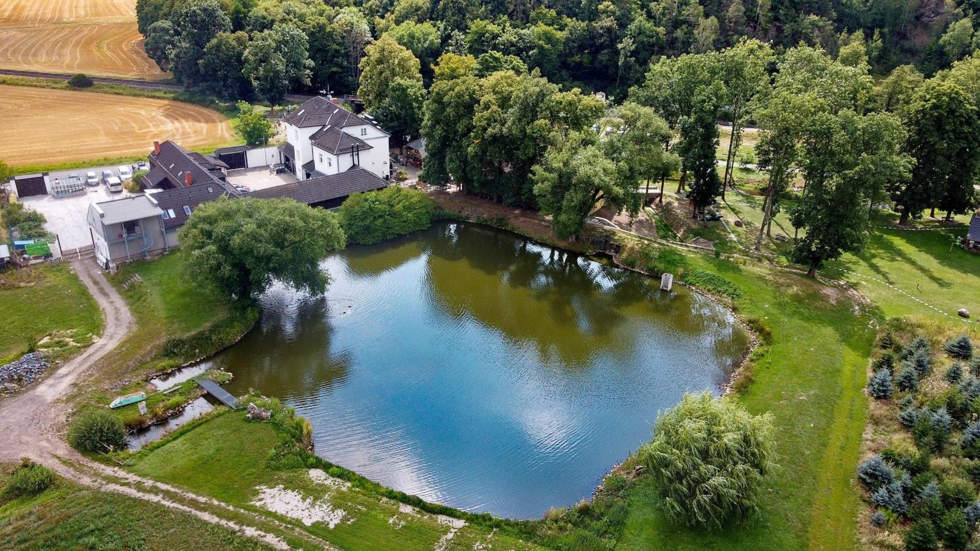 Penzion A Restaurace Belecky Mlyn Pteni Luaran gambar